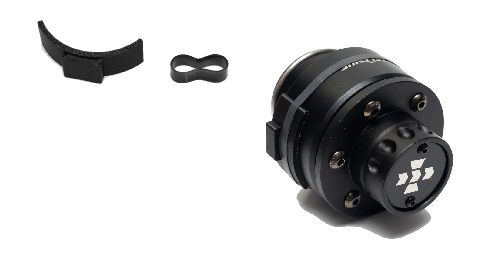 粘贴复位凸轴并加固